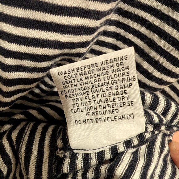 Women's FOIL Linen Navy Striped Tunic Top Sz Medium - Picture 8 of 8